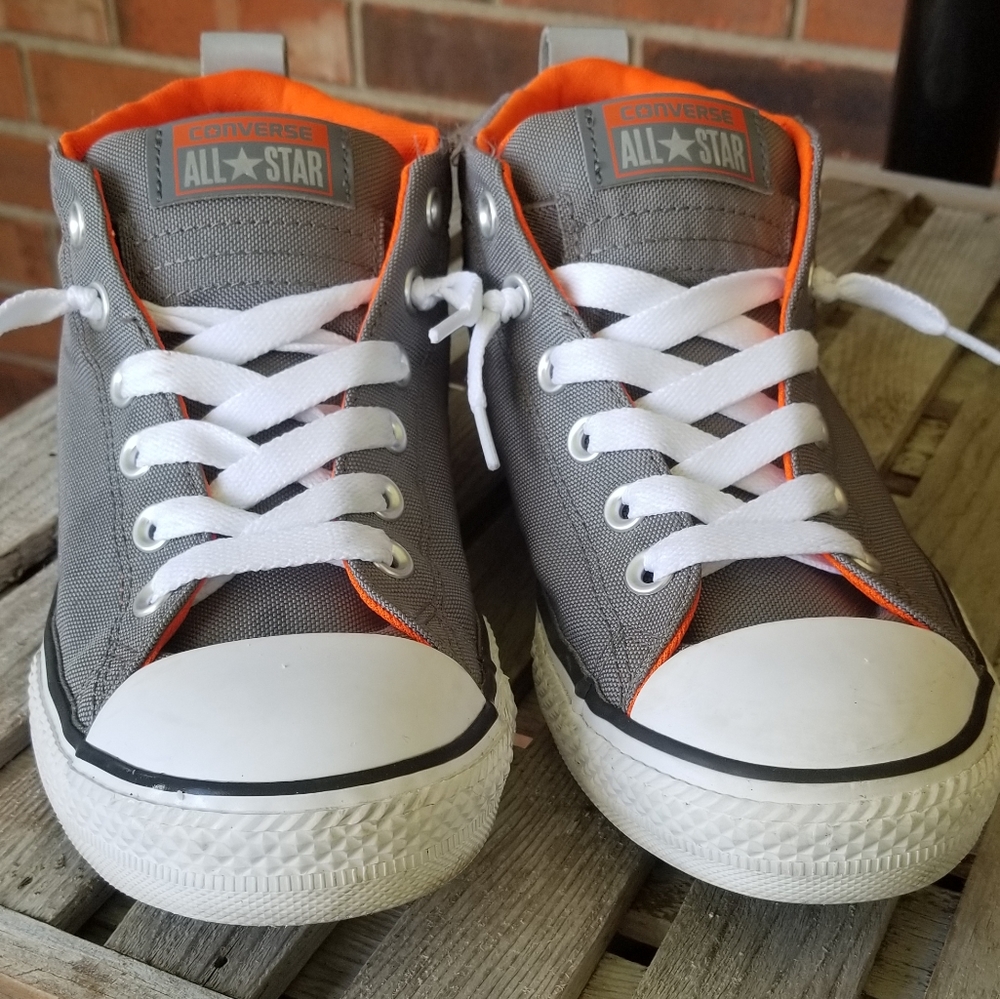 Converse Mids Size 6